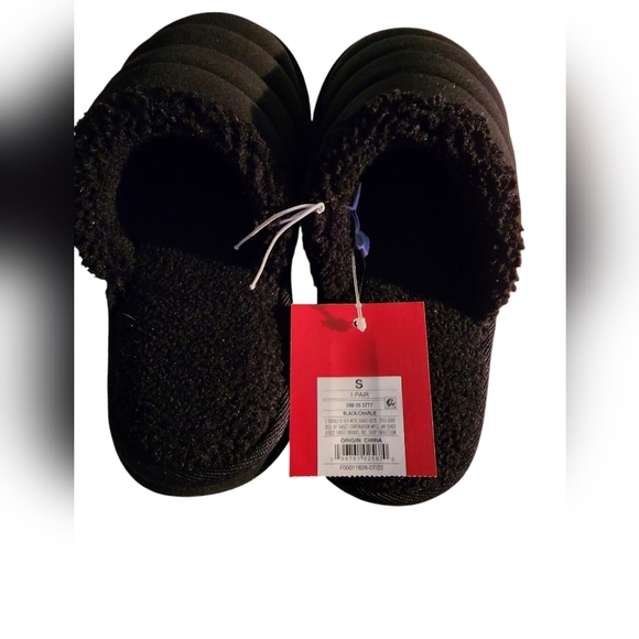 NWT Wondershop Kids Charlie Puffer Slide Slippers - Size: S (13/1) - Picture 2 of 7